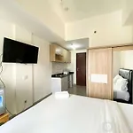 Compact And Comfortable Studio Sayana Bekasi Apartment By Travelio